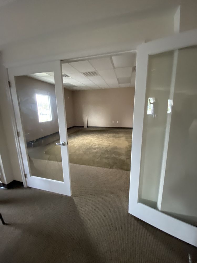 2275 S Babcock